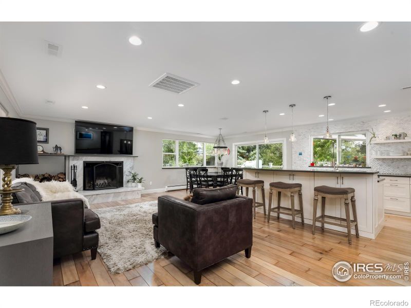 5825 Rustic Knolls Dr, Boulder, CO 80301