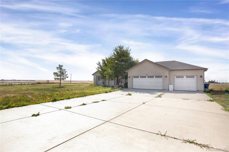 56880 E 37th Pl E, Strasburg, CO 80136