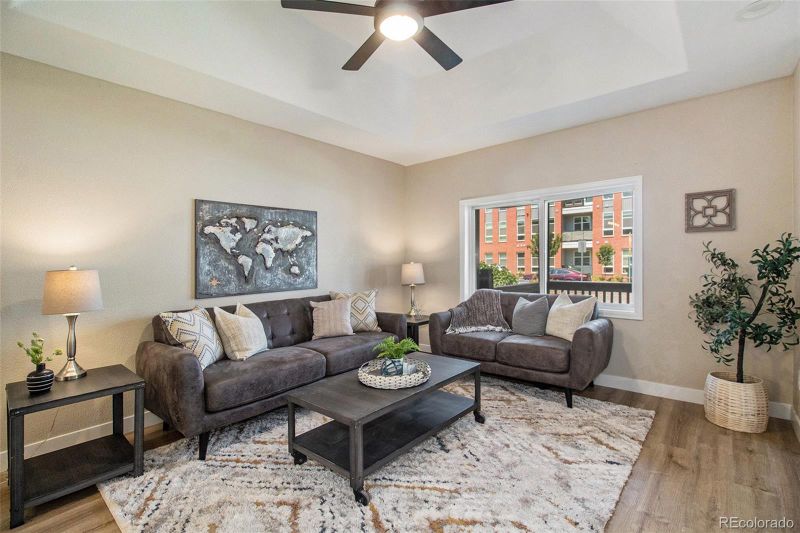 2614 Arapahoe St, Denver, CO 80205
