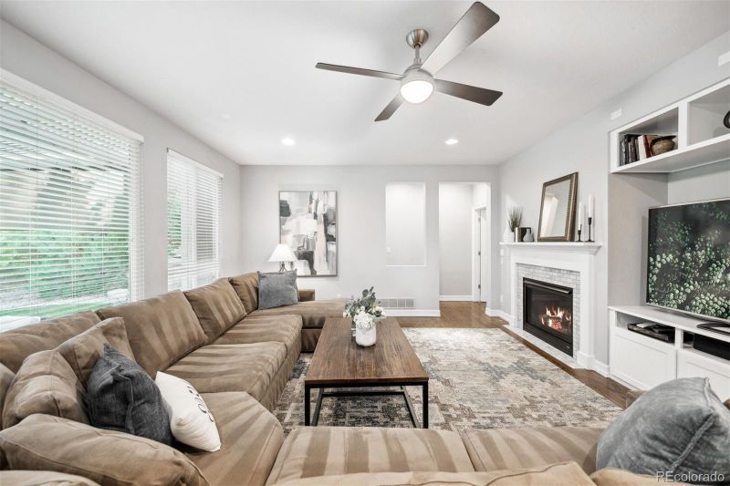 2814 Eagle Cir, Erie, CO 80516