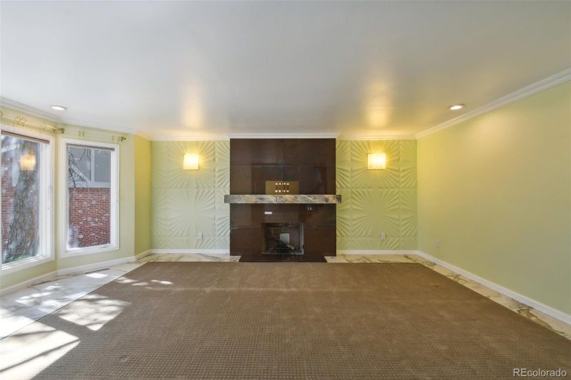 5615 S Lewiston Ct, Centennial, CO 80015