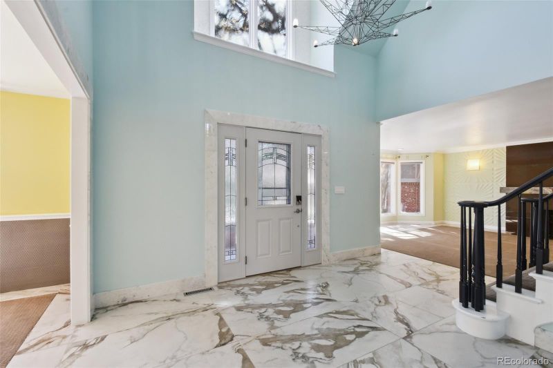 5615 S Lewiston Ct, Centennial, CO 80015