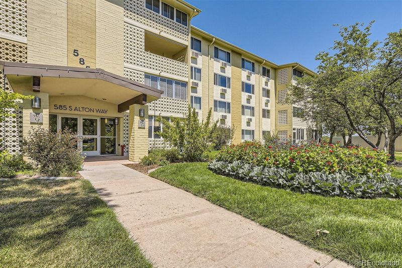 585 S Alton Way #2C, Denver, CO 80247