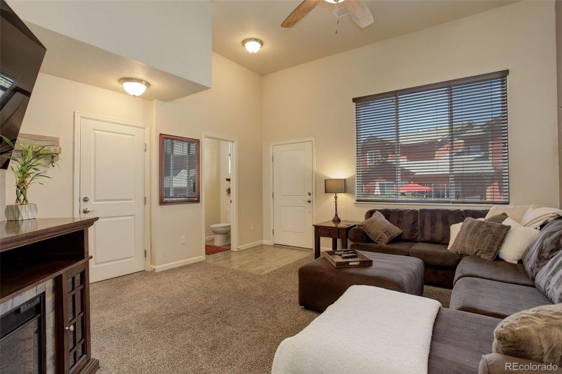 1645 Aspen Meadows Cir, Denver, CO 80260