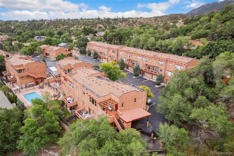 28 Taos Pl, Manitou Springs, CO 80829