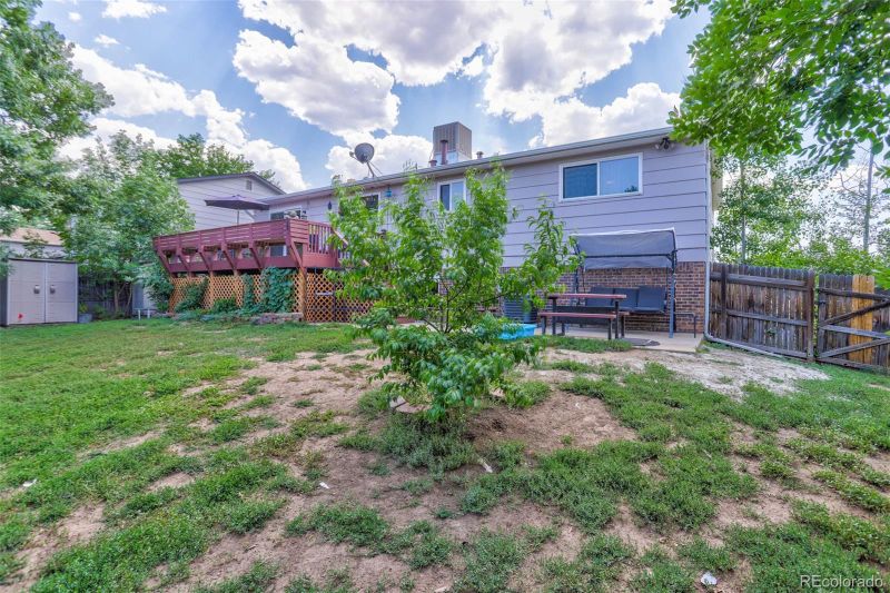 7244 Braun Ct, Arvada, CO 80005