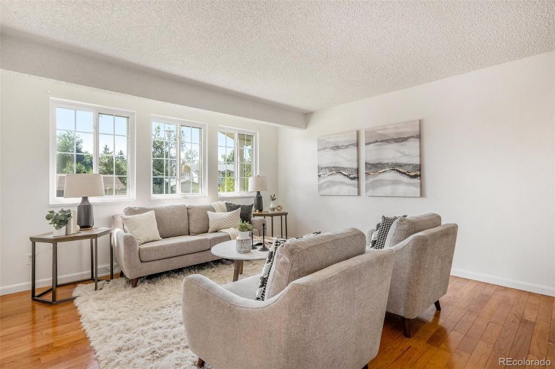 999 S Johnson Way, Lakewood, CO 80226