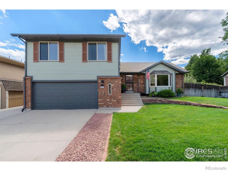 2487 S Eldridge Ct, Lakewood, CO 80228