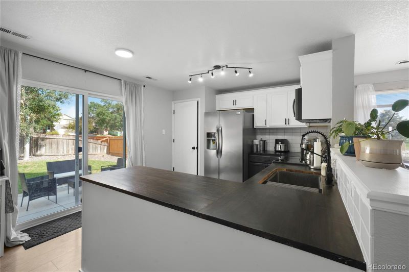 11558 Oakland Dr, Commerce City, CO 80640