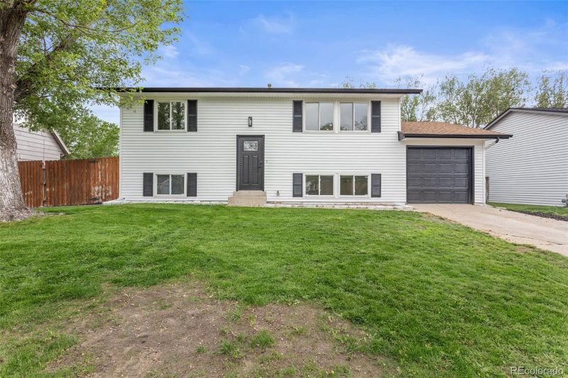 12319 Monroe Dr, Thornton, CO 80241