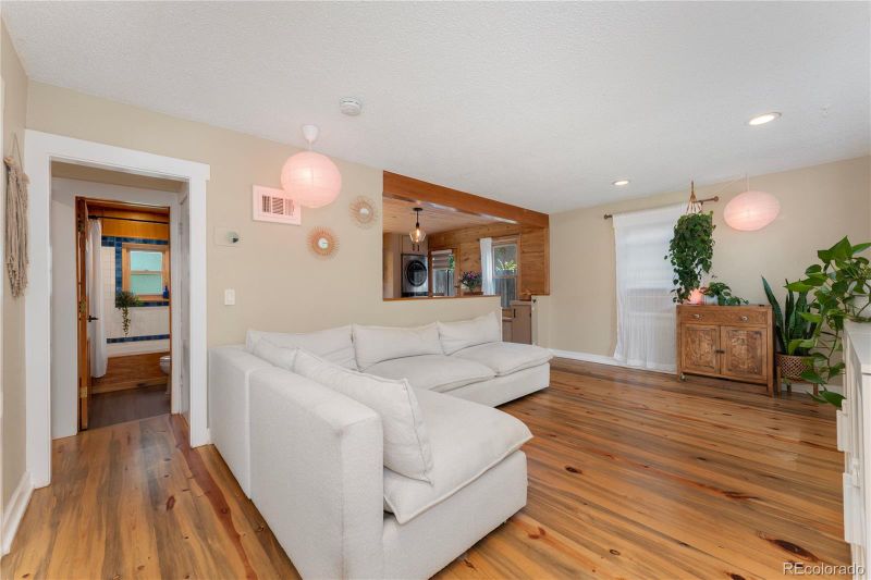 5346 S Crocker St, Littleton, CO 80120