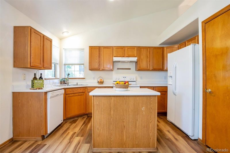 447 Pinewood Cir, Lafayette, CO 80026
