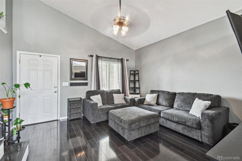 8786 Cloverleaf Cir, Parker, CO 80134