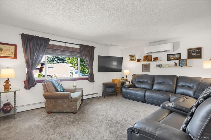 941 Mountain View Dr, Castle Rock, CO 80104