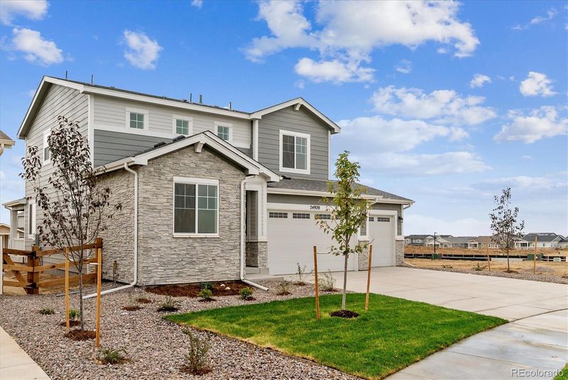 24920 E 39th Ave, Aurora, CO 80019