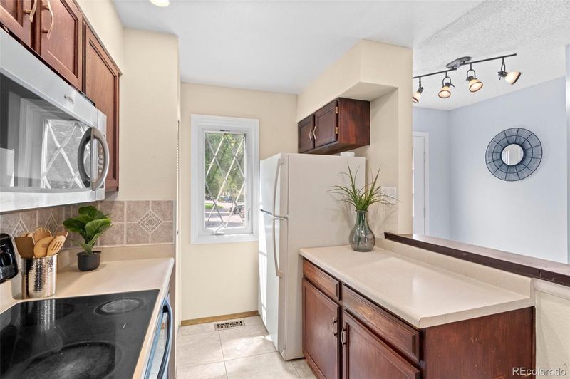 9732 W Cornell Pl, Lakewood, CO 80227