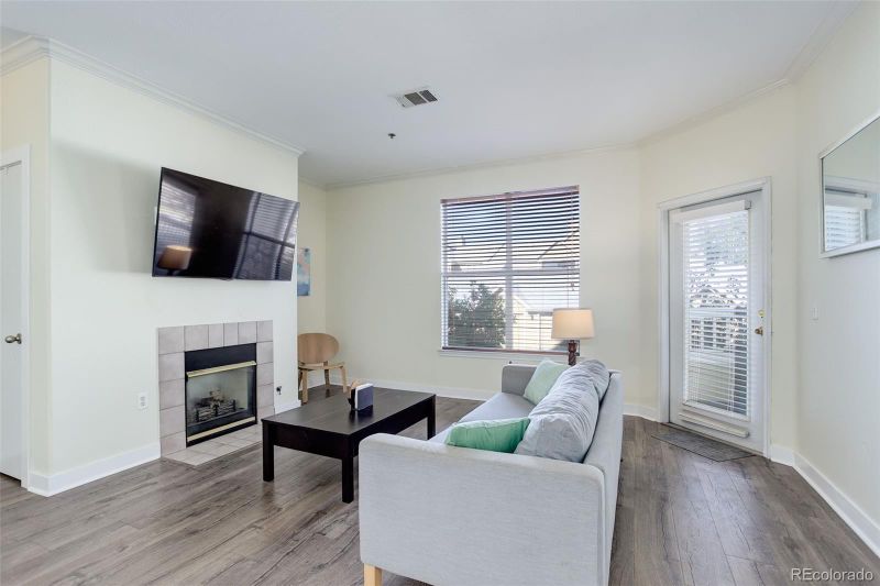6005 Castlegate Dr #B15, Castle Rock, CO 80108