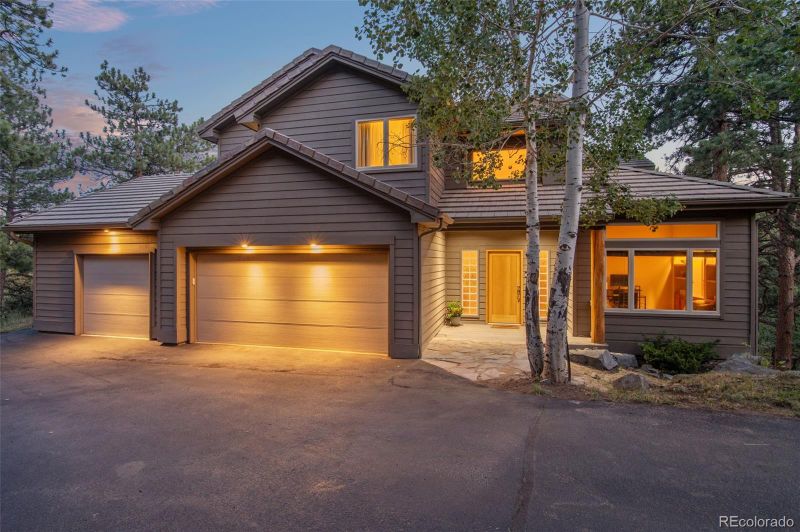 22108 Red Hawk Ln, Golden, CO 80401