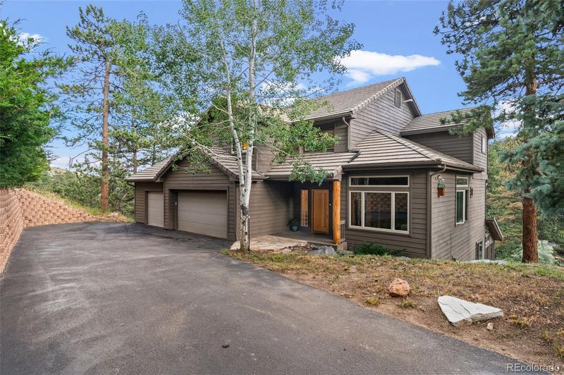 22108 Red Hawk Ln, Golden, CO 80401