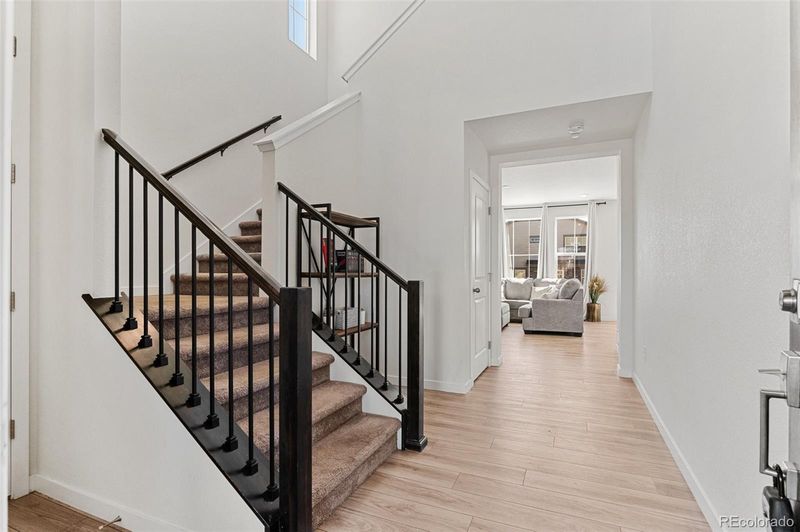 1064 S Eaton Park Ct, Aurora, CO 80018