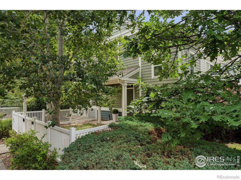 635 Gooseberry Dr #2003, Longmont, CO 80503