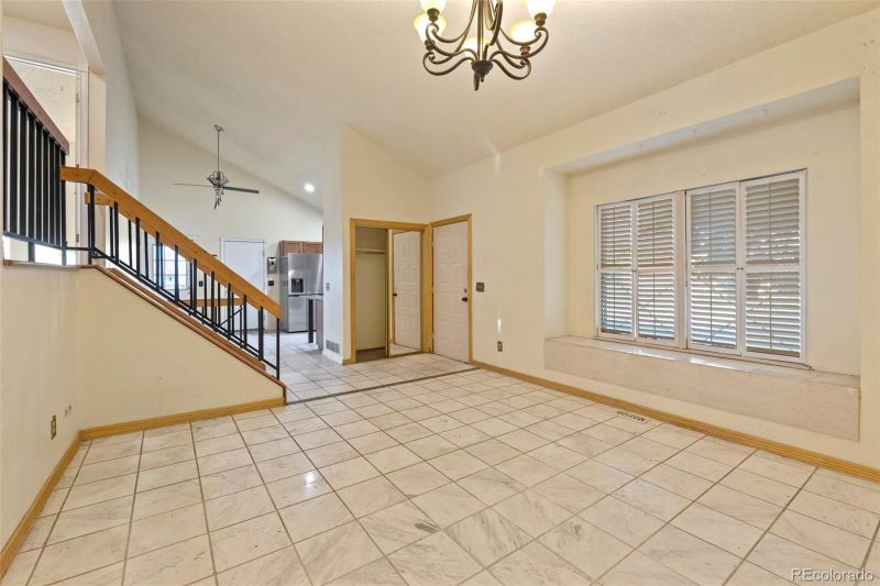 994 S Nome St, Aurora, CO 80012
