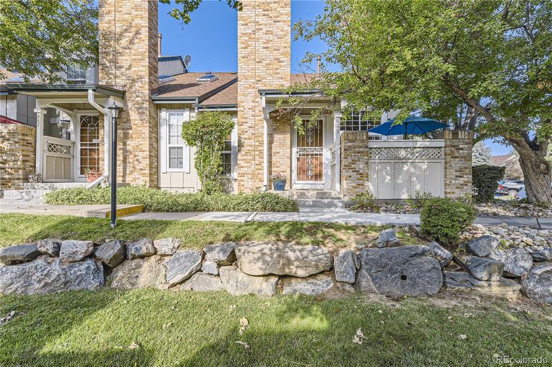 969 S Evanston Cir, Aurora, CO 80012