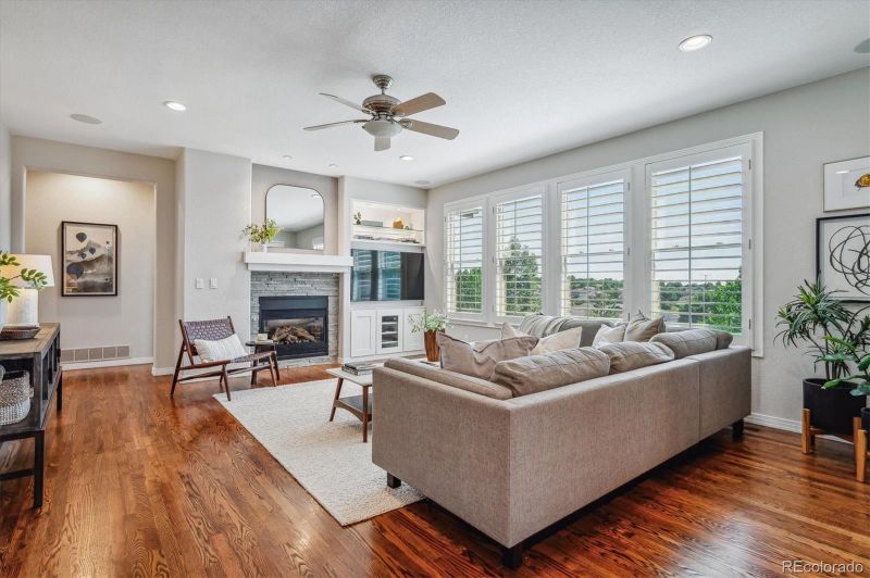 6762 S Routt St, Littleton, CO 80127