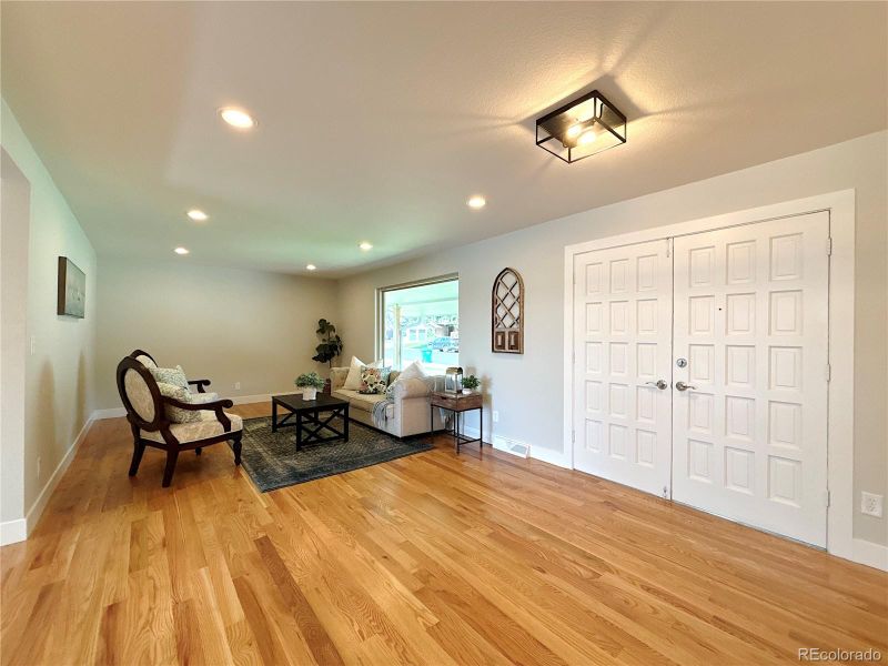 8934 W Harvard Dr, Lakewood, CO 80227