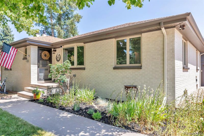 6118 S Westview St, Littleton, CO 80120