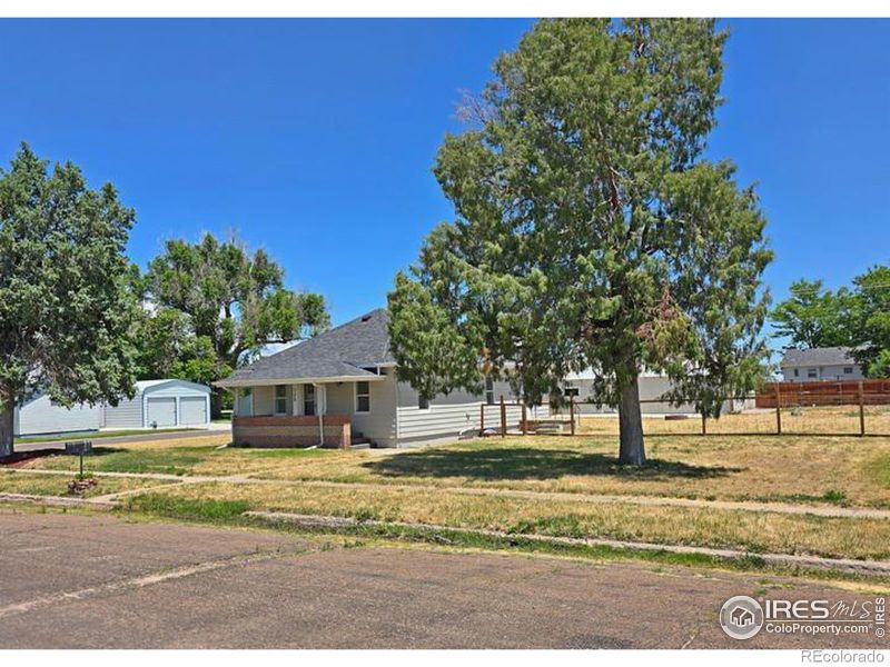 706 S Colorado Ave, Haxtun, CO 80731