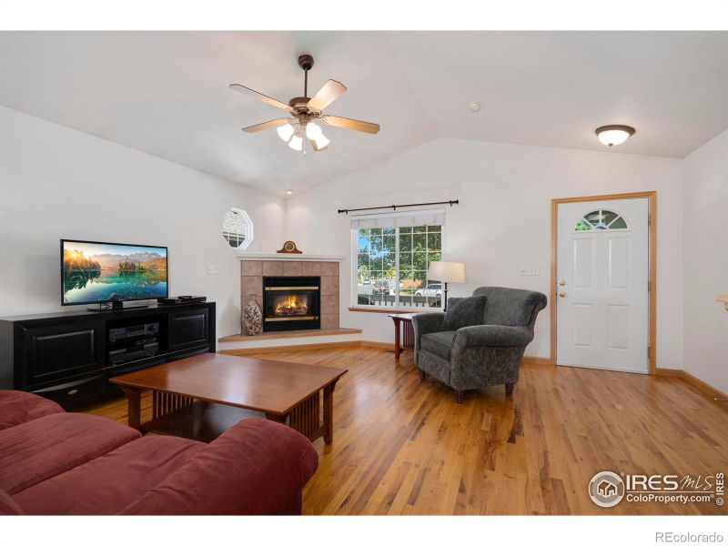 332 Sandstone Dr, Johnstown, CO 80534