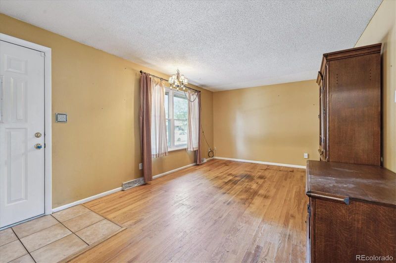 1314 S Poplar St, Denver, CO 80224