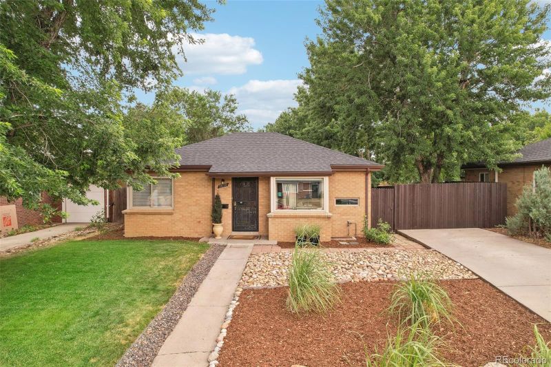 3010 Olive St, Denver, CO 80207