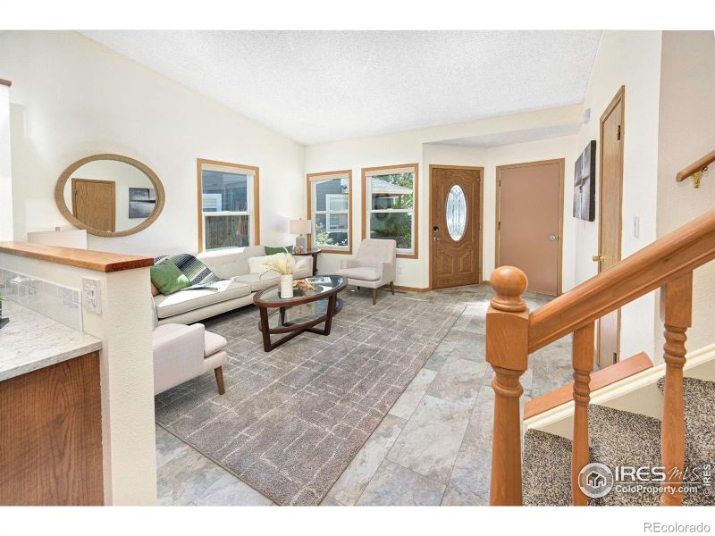 253 Wadsworth Cir, Longmont, CO 80504