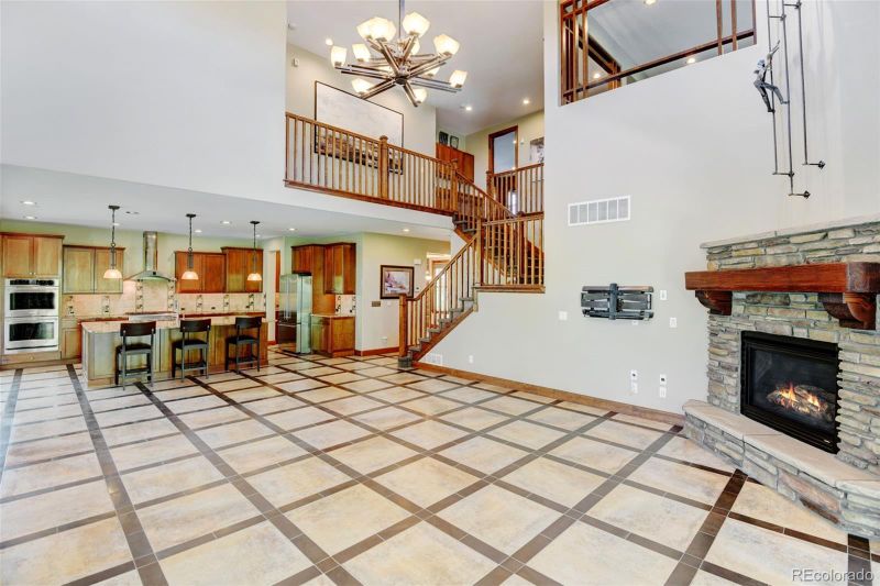 5 Sandalwood Way, Highlands Ranch, CO 80126