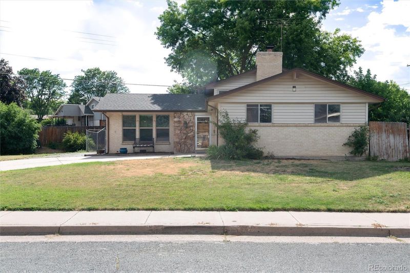 3347 S Xenia St, Denver, CO 80231