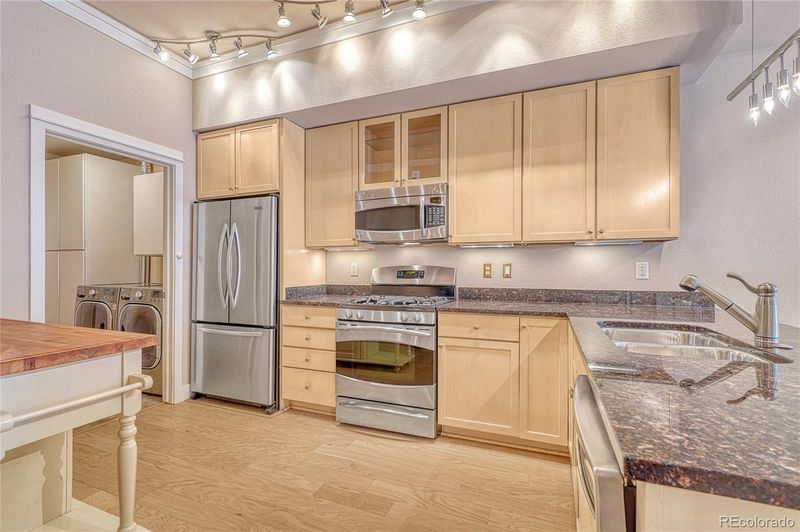 1275 Washington Ave #R206, Golden, CO 80401