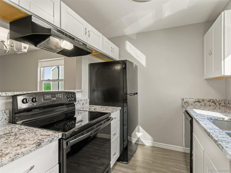 1239 S Gilbert St, Castle Rock, CO 80104