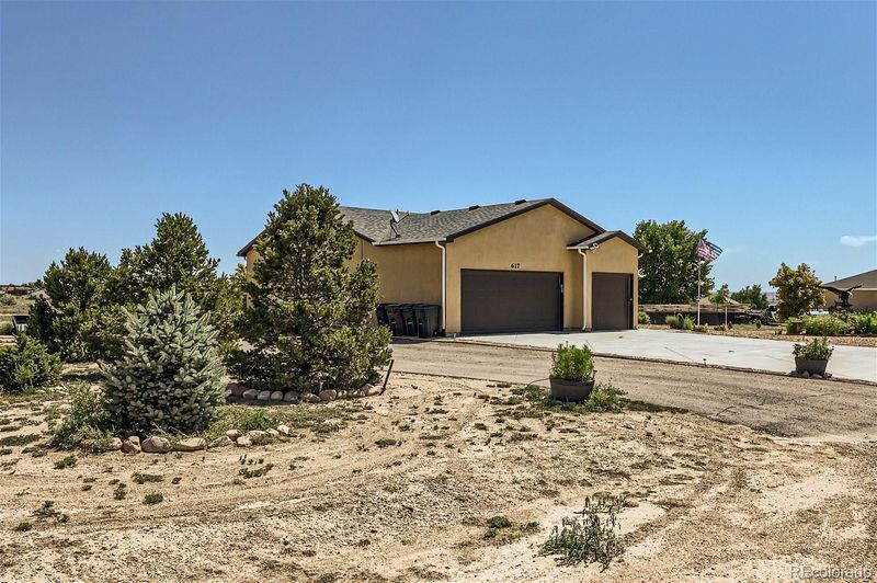 617 E Chaunsey Dr, Pueblo, CO 81007