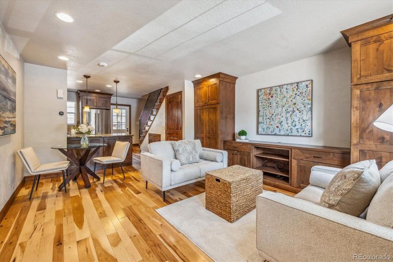 1811 S Quebec Way #213, Denver, CO 80231