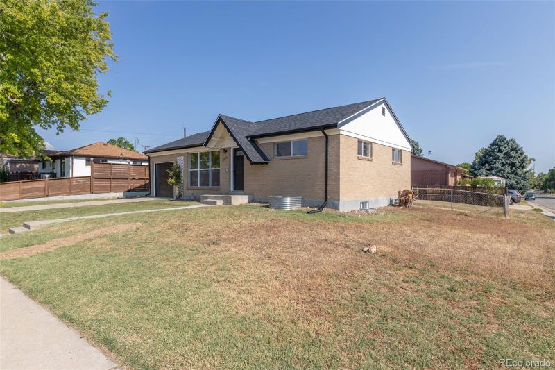 10920 Pearl Way, Northglenn, CO 80233