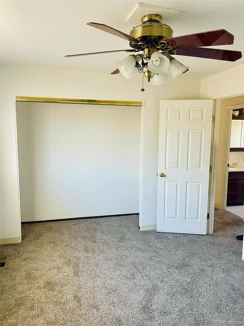 5103 Wheeling St, Denver, CO 80239