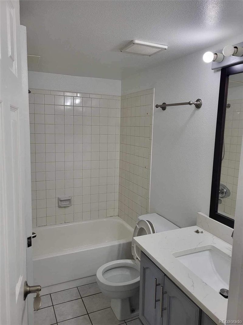 4313 S Andes Way #104, Aurora, CO 80015