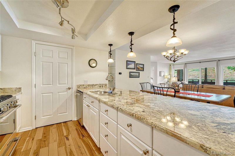 23698 Pondview Pl #D, Golden, CO 80401