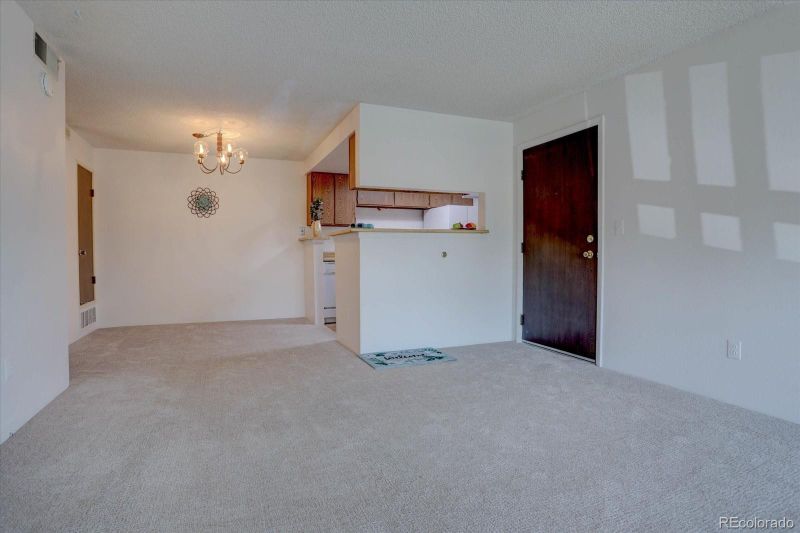 1787 S Pitkin St #B, Aurora, CO 80017