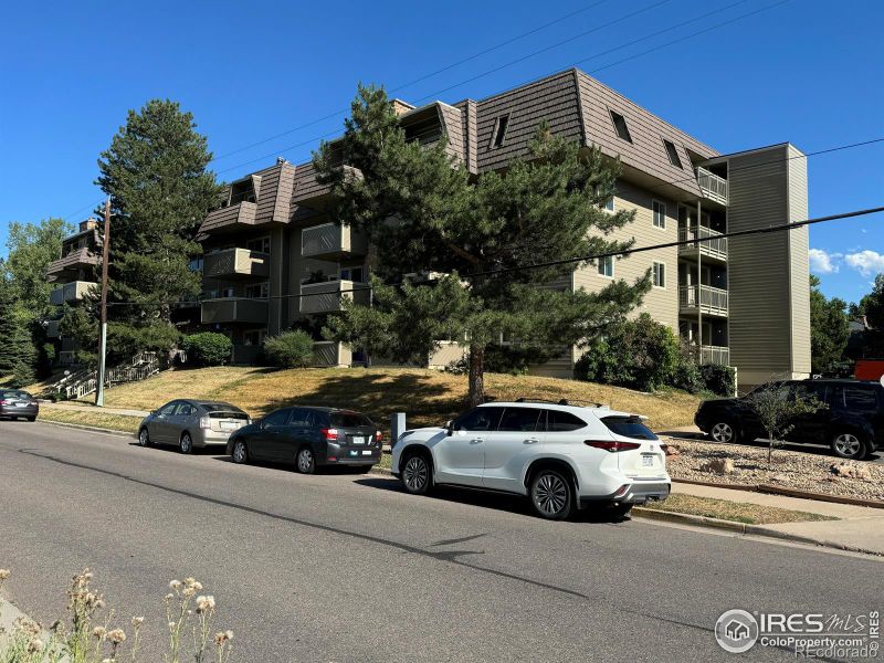 3240 Iris Ave #407, Boulder, CO 80301