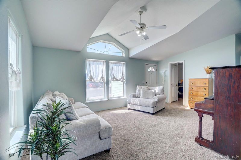 250 W Crawford Ave, Keenesburg, CO 80643