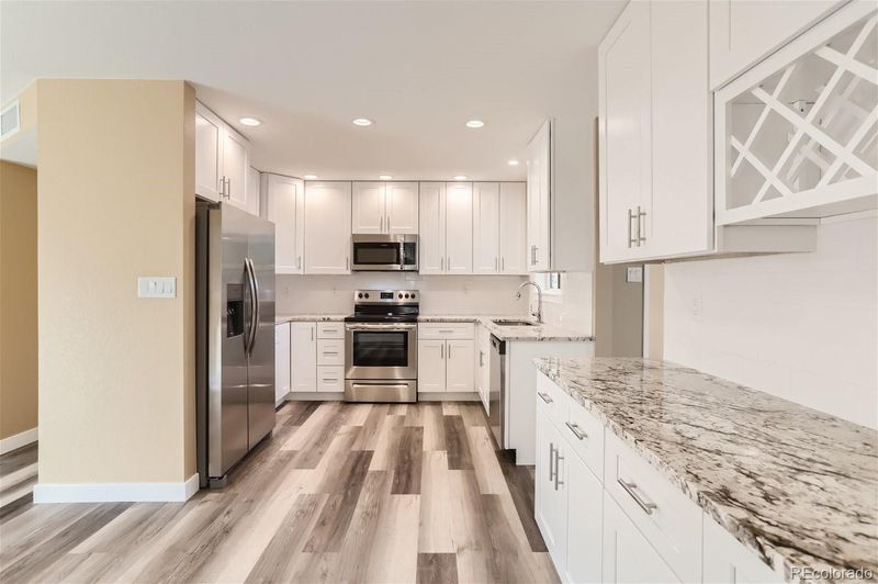 811 Uvalda St, Aurora, CO 80011