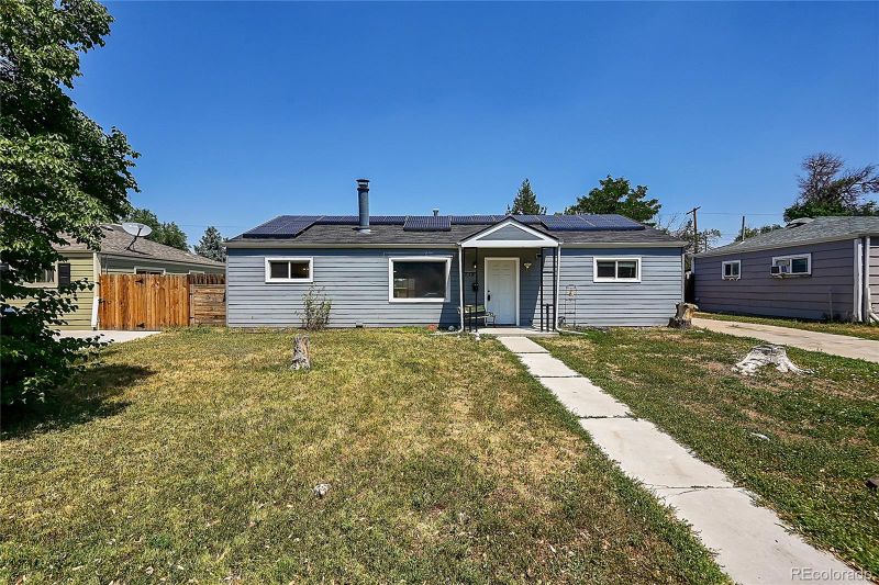778 Uvalda St, Aurora, CO 80011